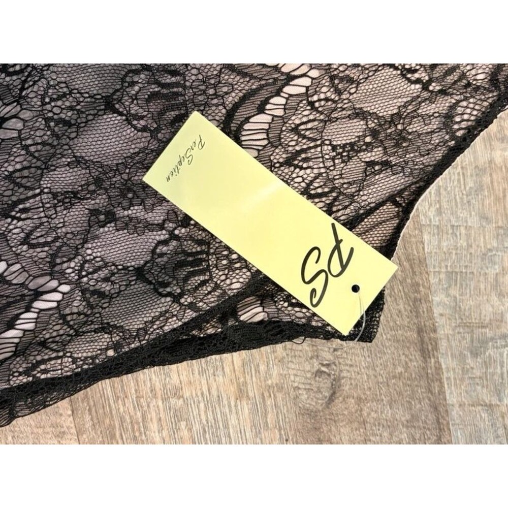 Lace Sleeveless top with beaded neckline - Picture 4 of 5